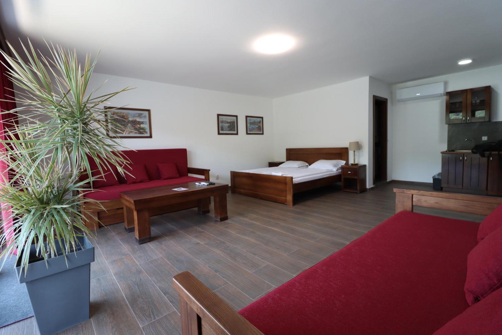 Dunavska Vila Milosavljevic Donji Milanovac Exteriör bild